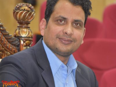 तीन ठोक्तक