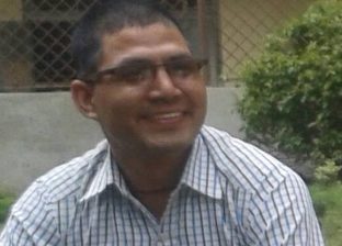 ‘हात्ती हुनु’ र ‘हात्ती छाप हुनु’ फरक होइन र ! हजुरबुवा ?