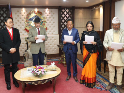 प्रज्ञा प्रतिष्ठानहरूमा पुनर्गठन, पहिलोपटक महिला कुलपति