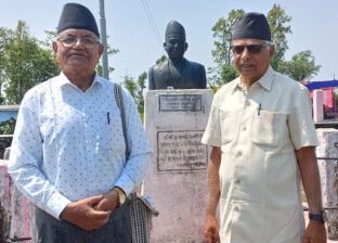भाषाशास्त्री महानन्द सापकोटालाई सम्झिइयो देवानछापमा