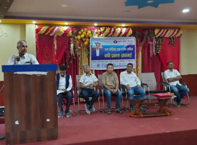 कवि प्रकाश चापागाईंको एकल छन्द कविता वाचन कवि प्रकाश चापागाईंको एकल छन्द कविता वाचन