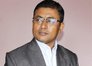 साँढे बनेर बाछो किच्यौ