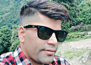 बितन्डाका जुलुसहरू ! बितन्डाका जुलुसहरू !