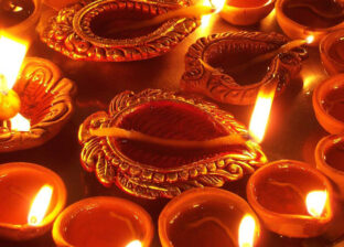 तिहार आयो