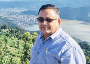 चार ठोक्तक
