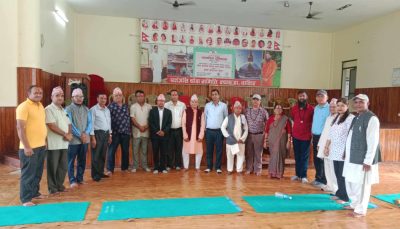 मातापिता प्रतिष्ठान वालिङद्वारा जेष्ठ नागरिकहरुलाई सम्मान