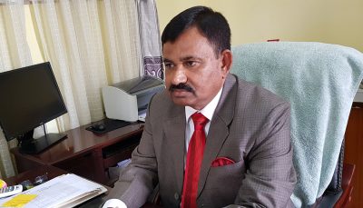 म प्यार बेचिदिन्छु, बहार बेचिदिन्छु