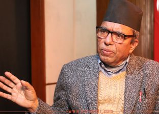 कामरेडमा नाउँ दरिएन कामरेडमा नाउँ दरिएन