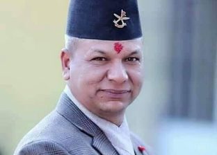 तीन ठाेक्तक तीन ठाेक्तक