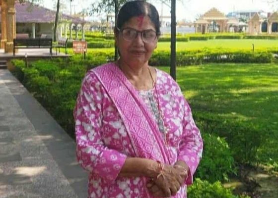 गाउँछन् पाका खेतमा झरेर गाउँछन् पाका खेतमा झरेर