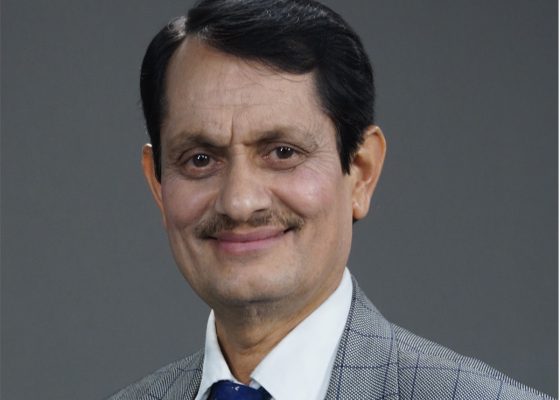 सपना नयाँ, खेल पुरानो