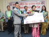 प्रा. तुलाधरलाई मातृभाषा राष्ट्रिय सेवा पुरस्कार–२०८२ प्रदान