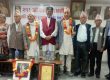 साहित्यकार भुवनहरि सिग्देललाई आदिकवि भानुभक्त पुरस्कार अर्पण