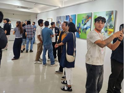 अन्नपूर्ण आर्ट ग्यालरीमा नौ स्रष्टाको सामूहिक कला प्रदर्शनी अन्नपूर्ण आर्ट ग्यालरीमा नौ स्रष्टाको सामूहिक कला प्रदर्शनी