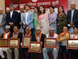 नूर–गङ्गा गुठीद्वारा एकसाथ दसजना स्रष्टा साहित्यकार पुरस्कृत