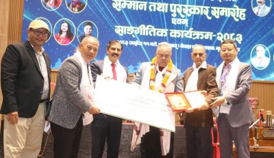 कलाकार नीर शाह एक लाख ५१ हजारसहित सम्मानित कलाकार नीर शाह एक लाख ५१ हजारसहित सम्मानित